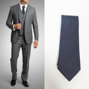Hugo boss 100% silk gray full dotted tie